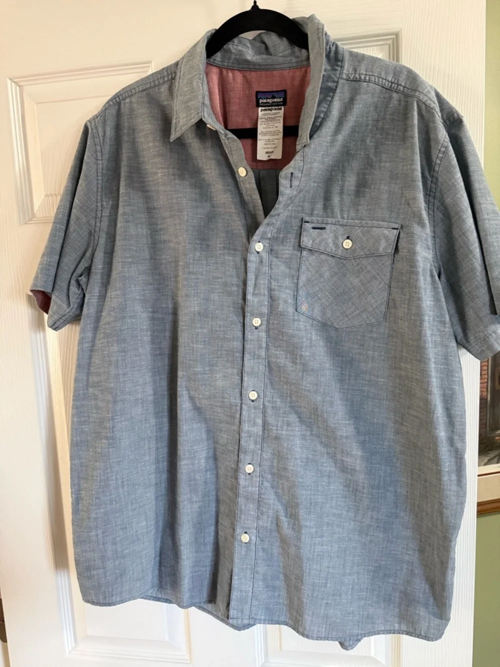 Patagonia Light Blue Short Sleeve Button-Down Shirt - Picture 1 of 3